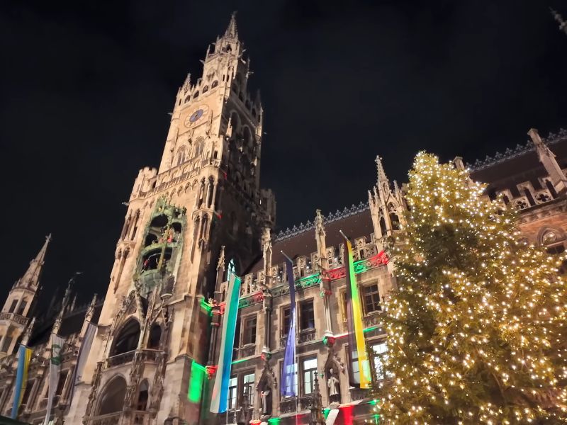 Marienplatz u toku božićnog marketa